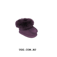 Load image into Gallery viewer, Baby Alpine Ugg Booties
